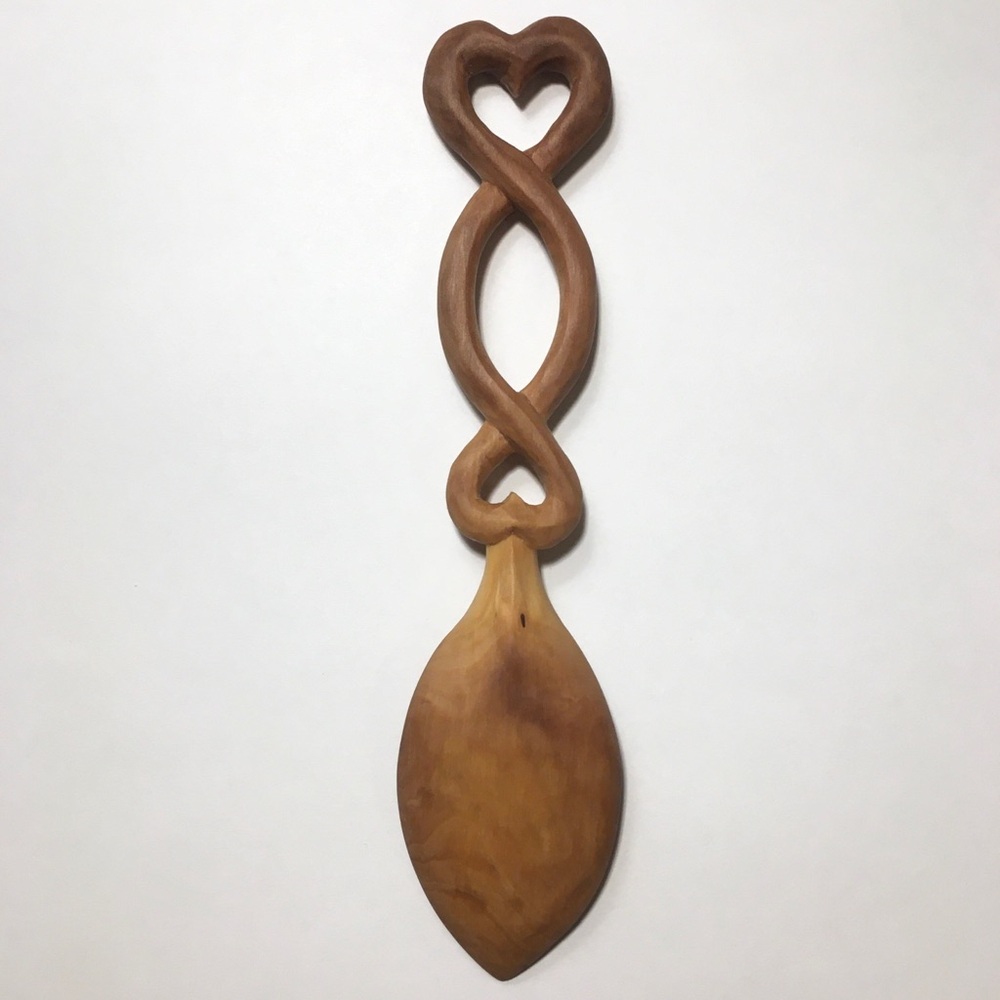 Traditional Hand-Carved Welsh Love Spoon - Picture 3 of 3